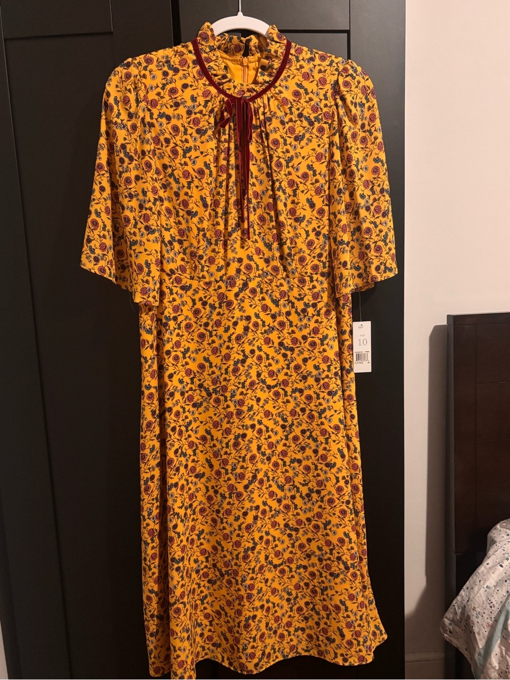 NWT Donna Morgan Flax Rose Yellow Floral Dress size 10 - Picture 2 of 10